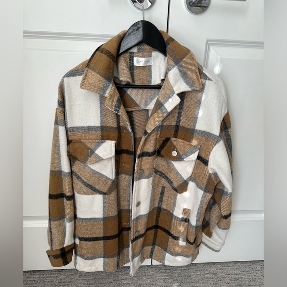 Little White House Plaid Shirt Jacket - Picture 3 of 4